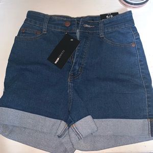 Fashion Nova Carter Denim Shorts Medium Wash